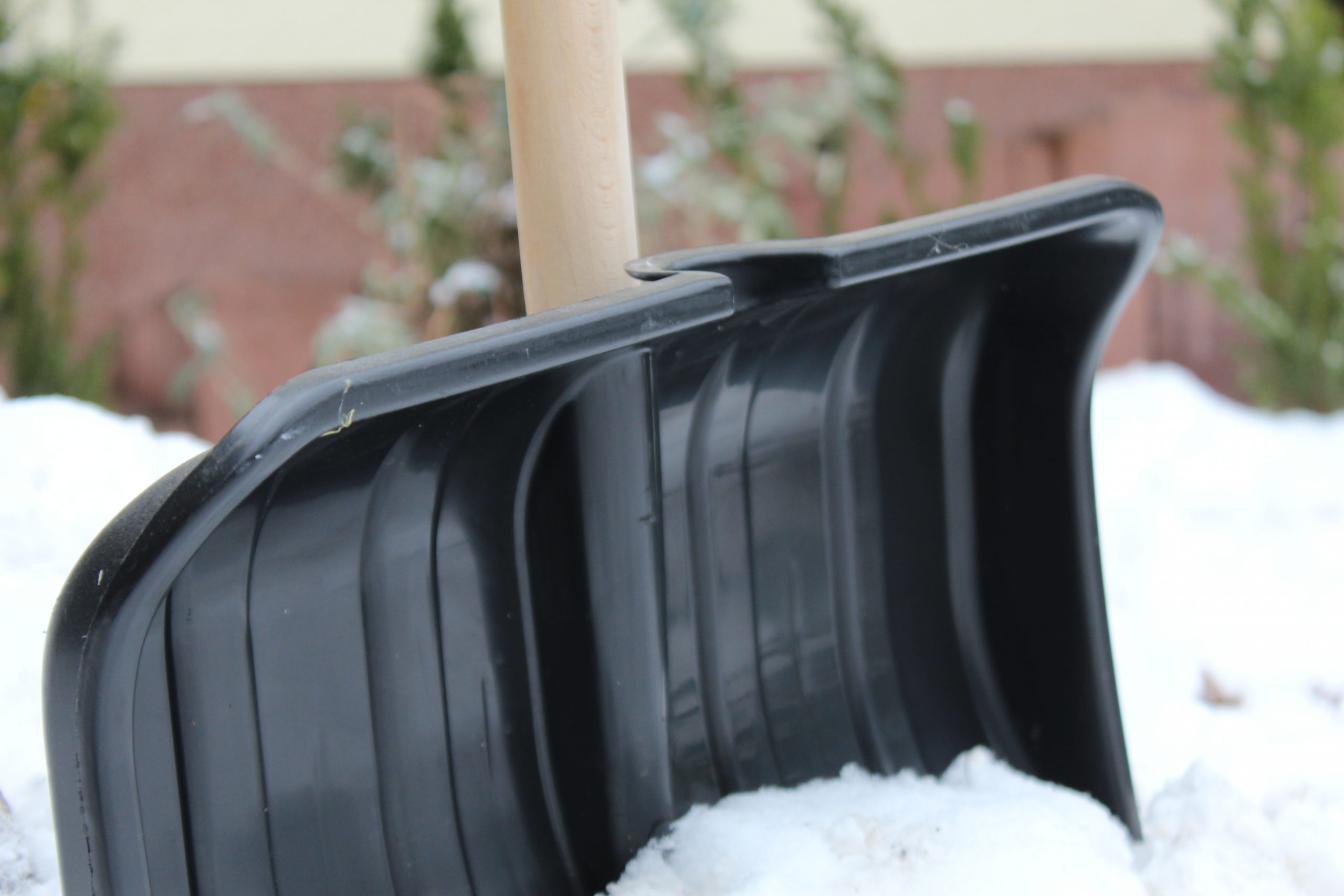 DWD-warnt-vor-teils-kr-ftigem-Schneefall-Sturmb-en-und-Gl-tte-in-Sachsen-Anhalt