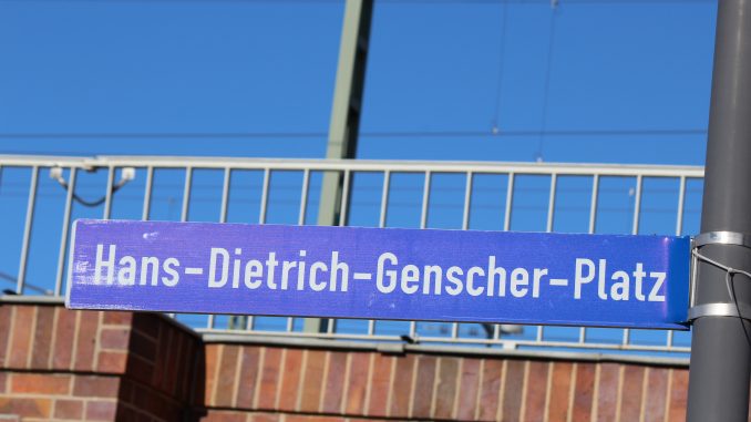 Hans-Dietrich-Genscher-Platz