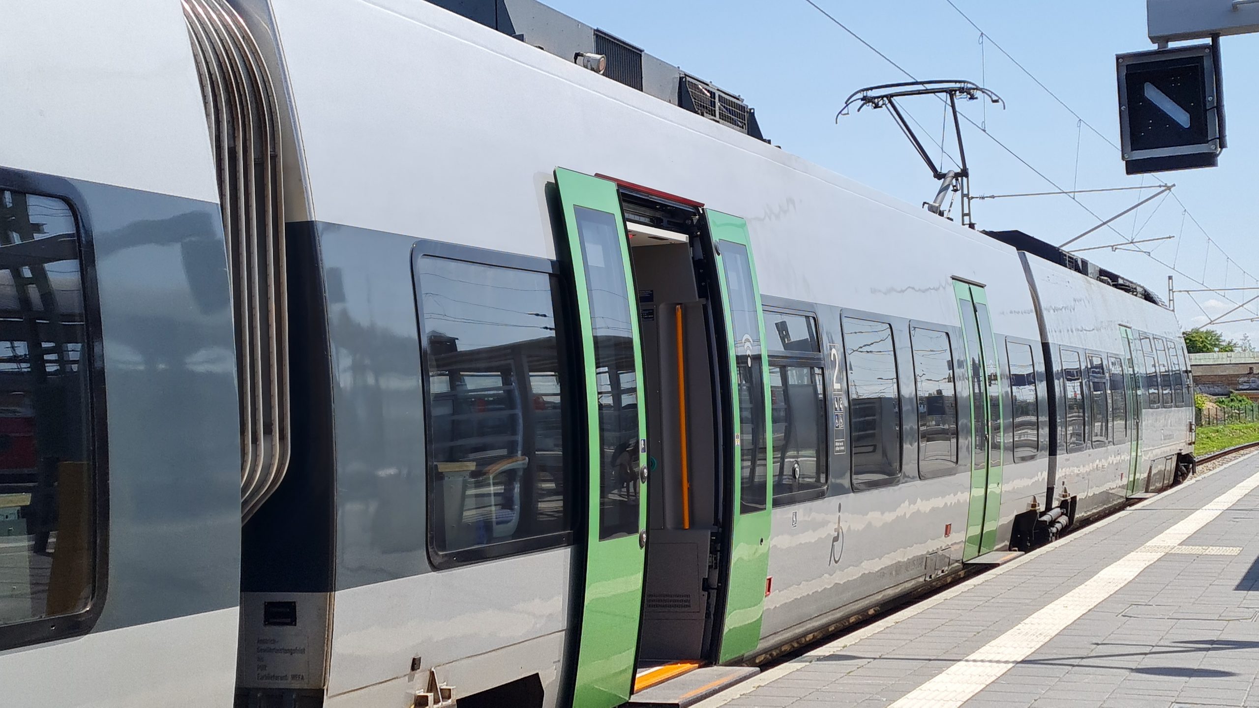 37-J-hriger-bel-stigt-Reisende-in-S-Bahn