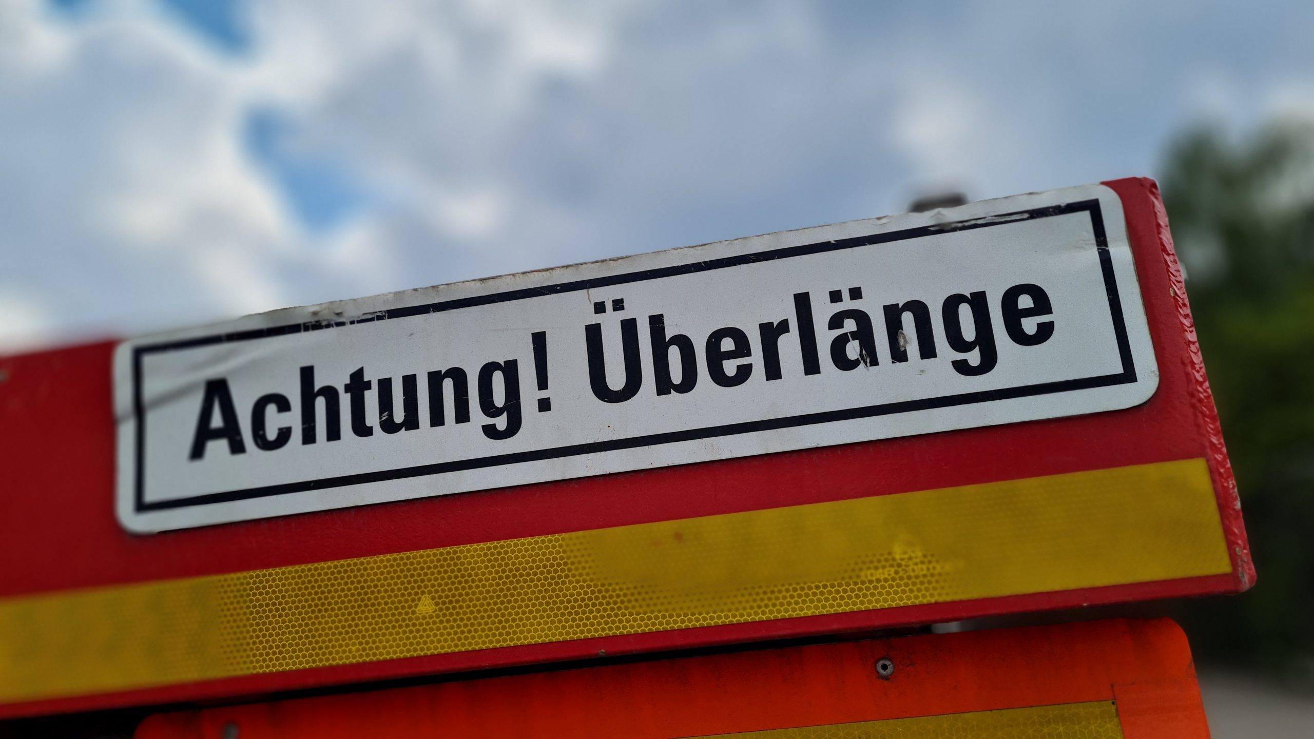 Verkehrseinschr-nkungen-Schwerlasttransporte-von-Merseburg-nach-Bad-Lauchst-dt