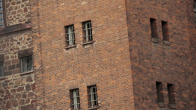 roterochse01 JVA Halle Justizvollzug