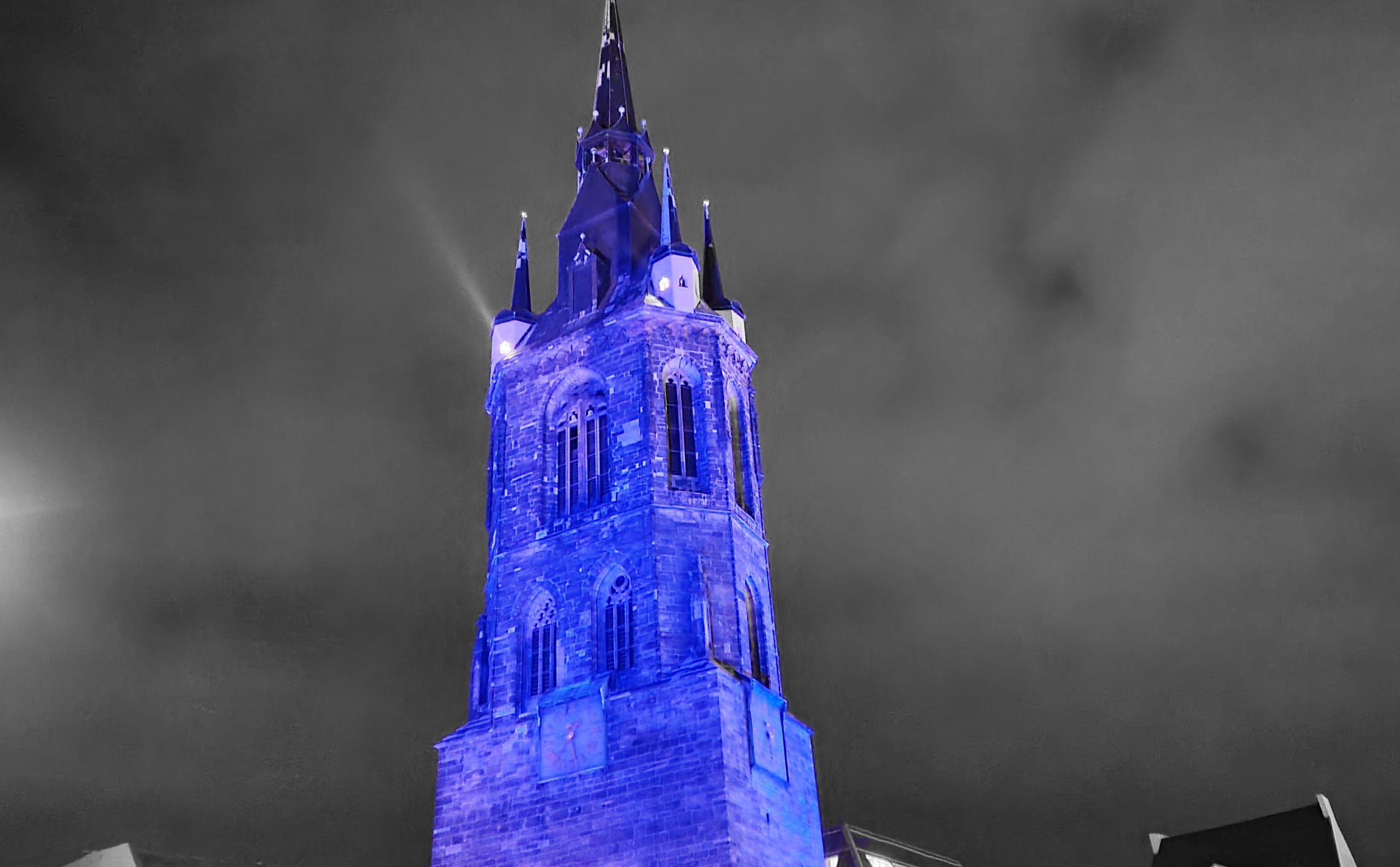 Roter-Turm-wird-in-diesem-Jahr-am-Kinderrechte-Tag-wegen-eines-Defekts-nicht-blau-angestrahlt