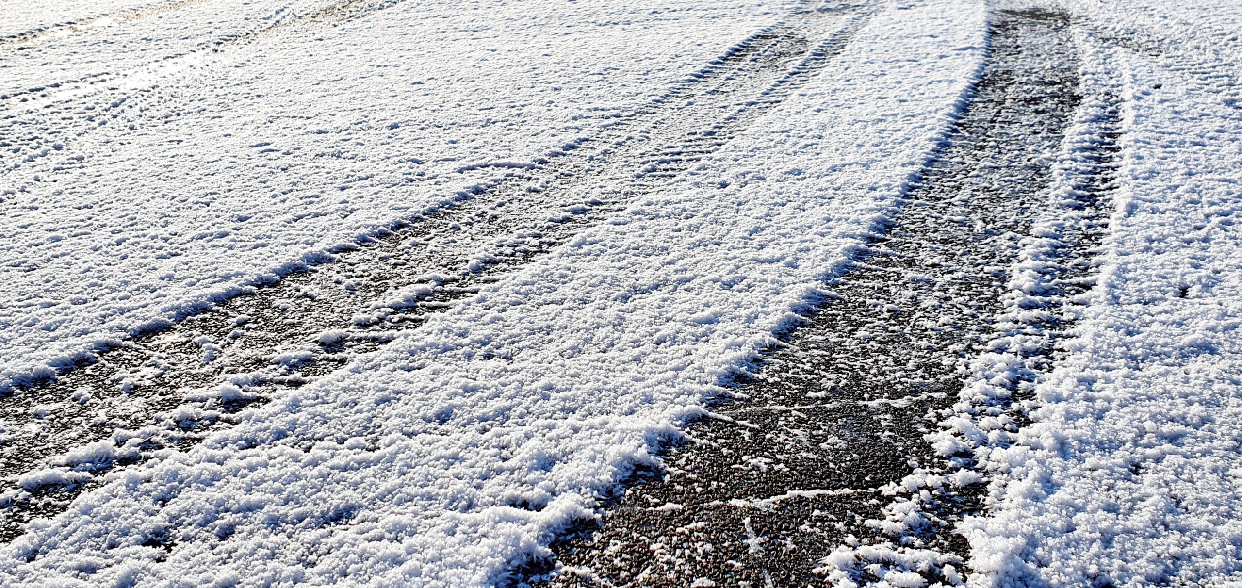 Sicher-durch-den-Winter-DEKRA-gibt-Tipps