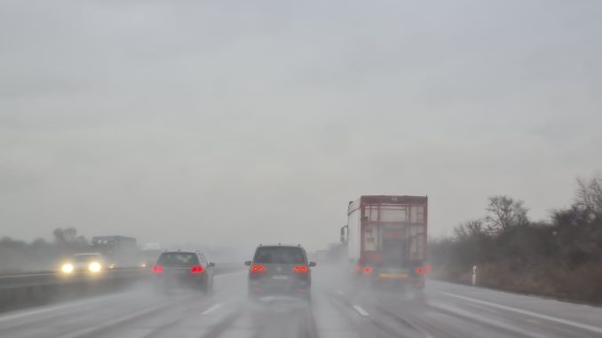 Autobahn Regen Witterung