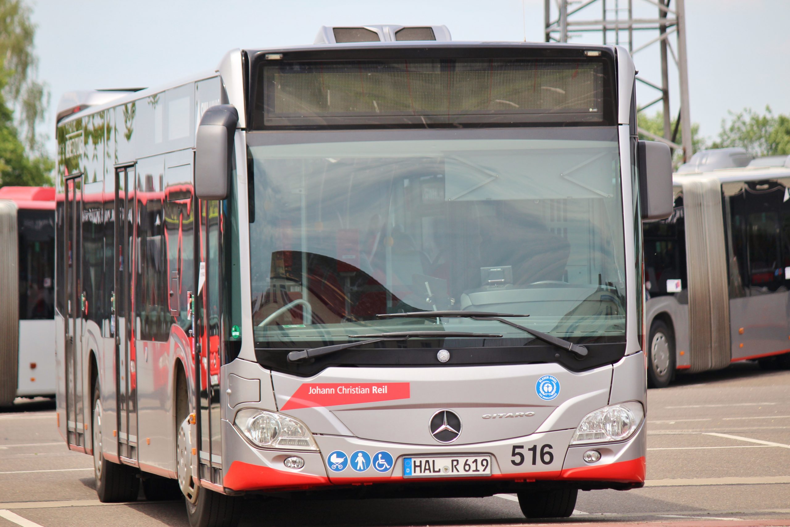 Buslinien-27-und-53-werden-umgeleitet