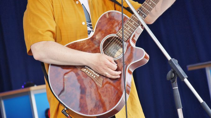 gitarre01 Gitarre