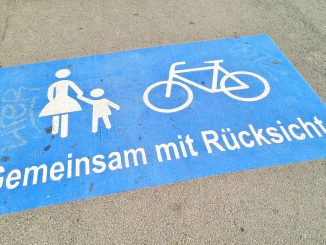 Fahrrad Fußgänger Rücksicht