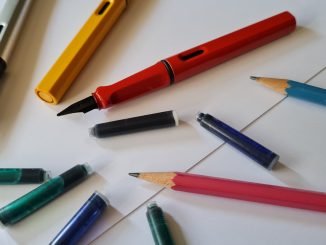 Stifte Schreibmaterialien
