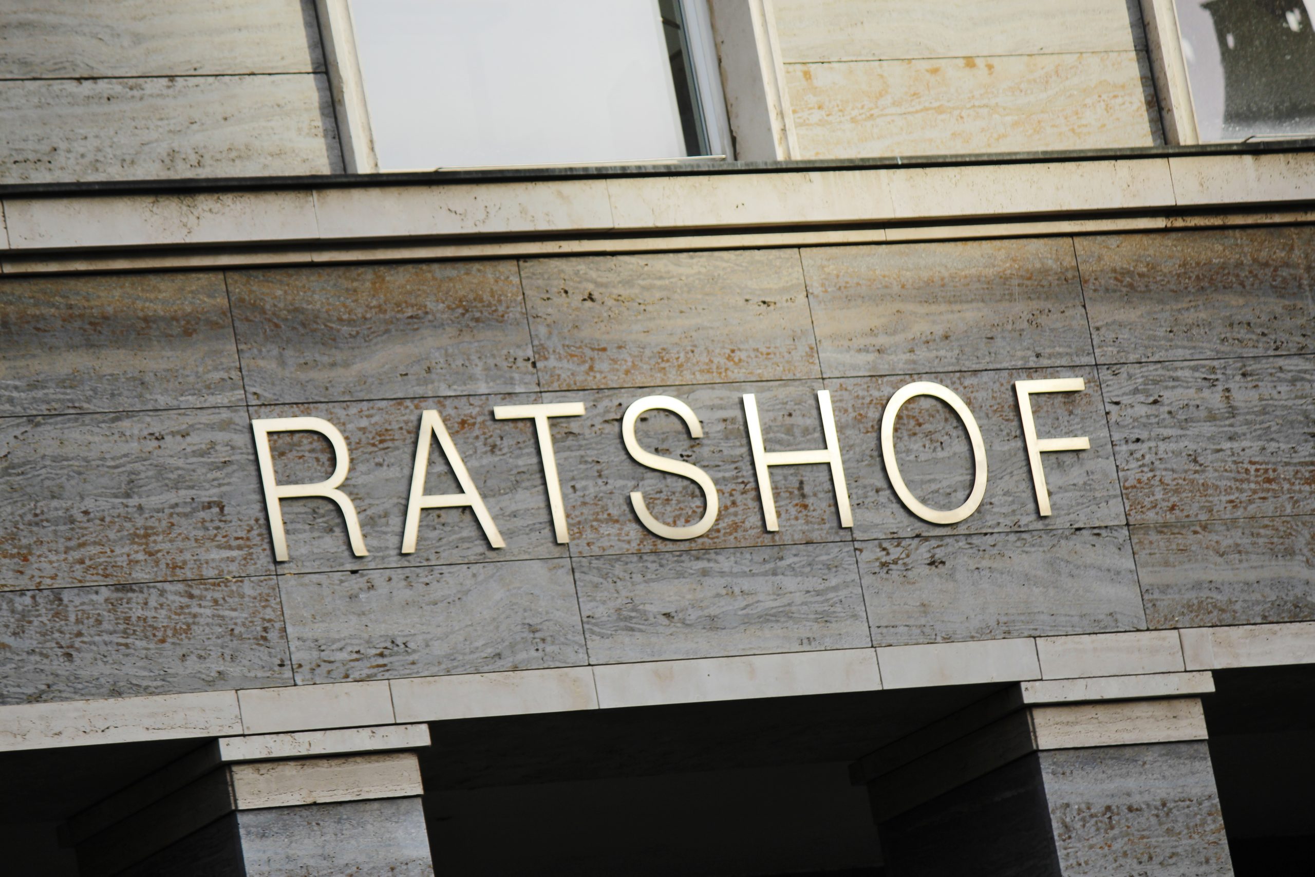 Oberb-rgermeister-strukturiert-sein-B-ro-um