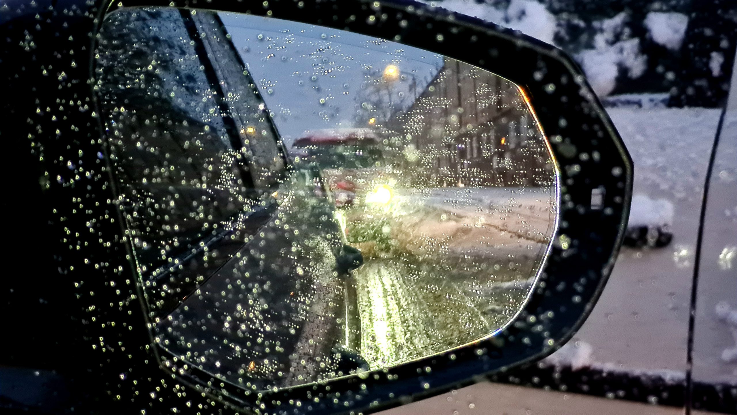 Autobahnpolizei-Sicher-unterwegs-bei-winterlichen-Stra-enverh-ltnissen