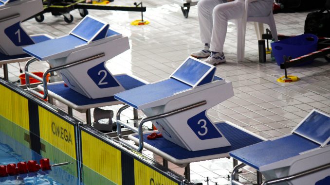 Schwimmen Wettkampf Schwimmhalle