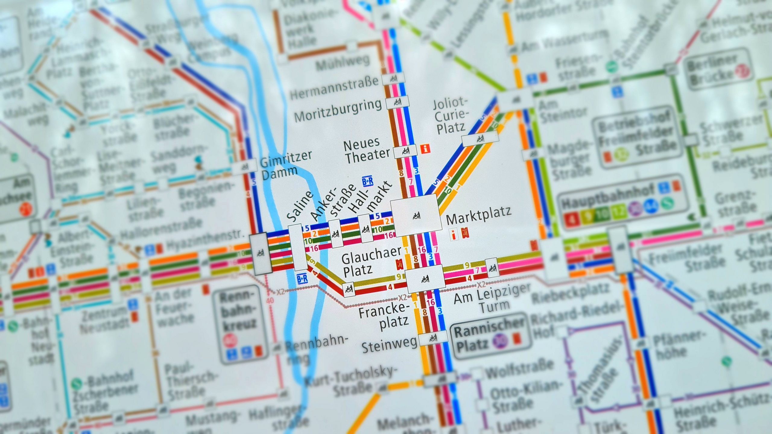 -berwiegend-positive-Resonanz-zum-verbesserten-HAVAG-Fahrplan