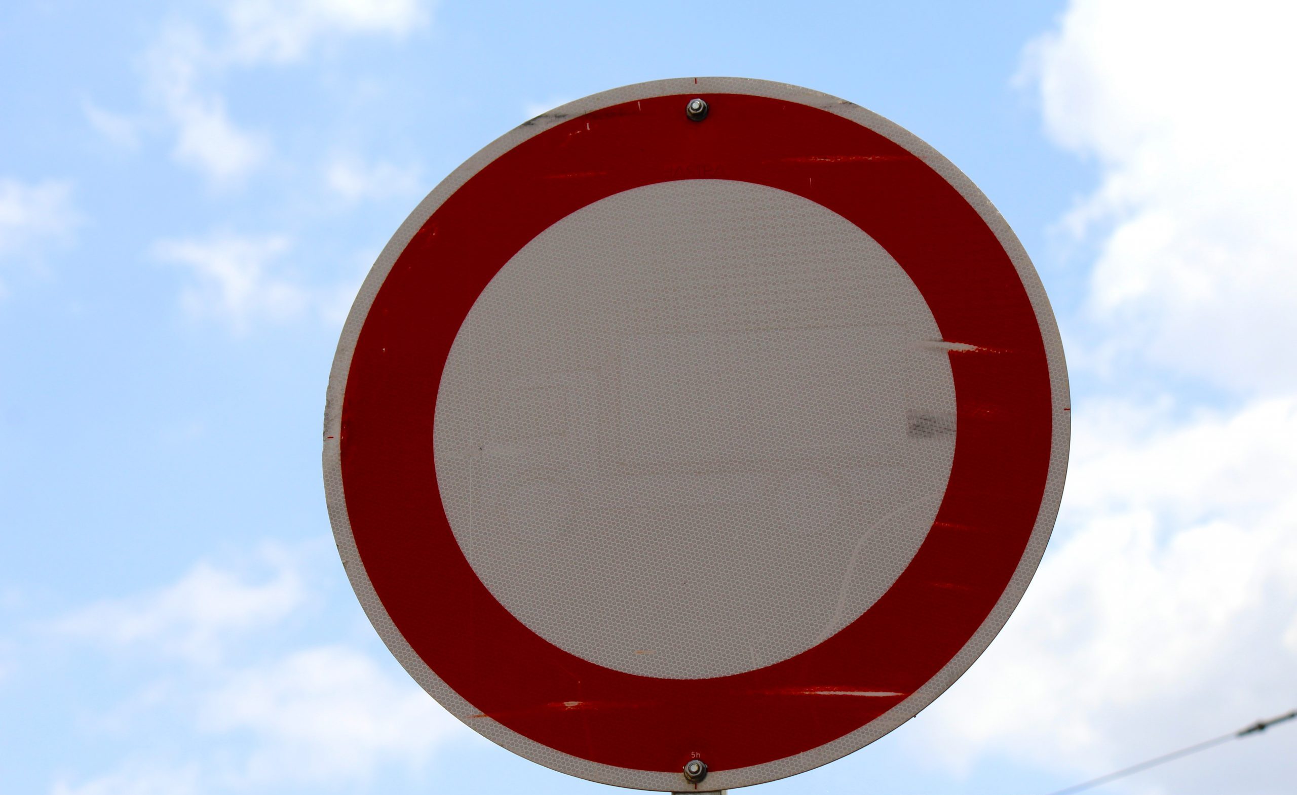 Auf-und-Zufahrt-der-Stra-e-Rennbahn-Passendorfer-Wiesen-wird-gesperrt