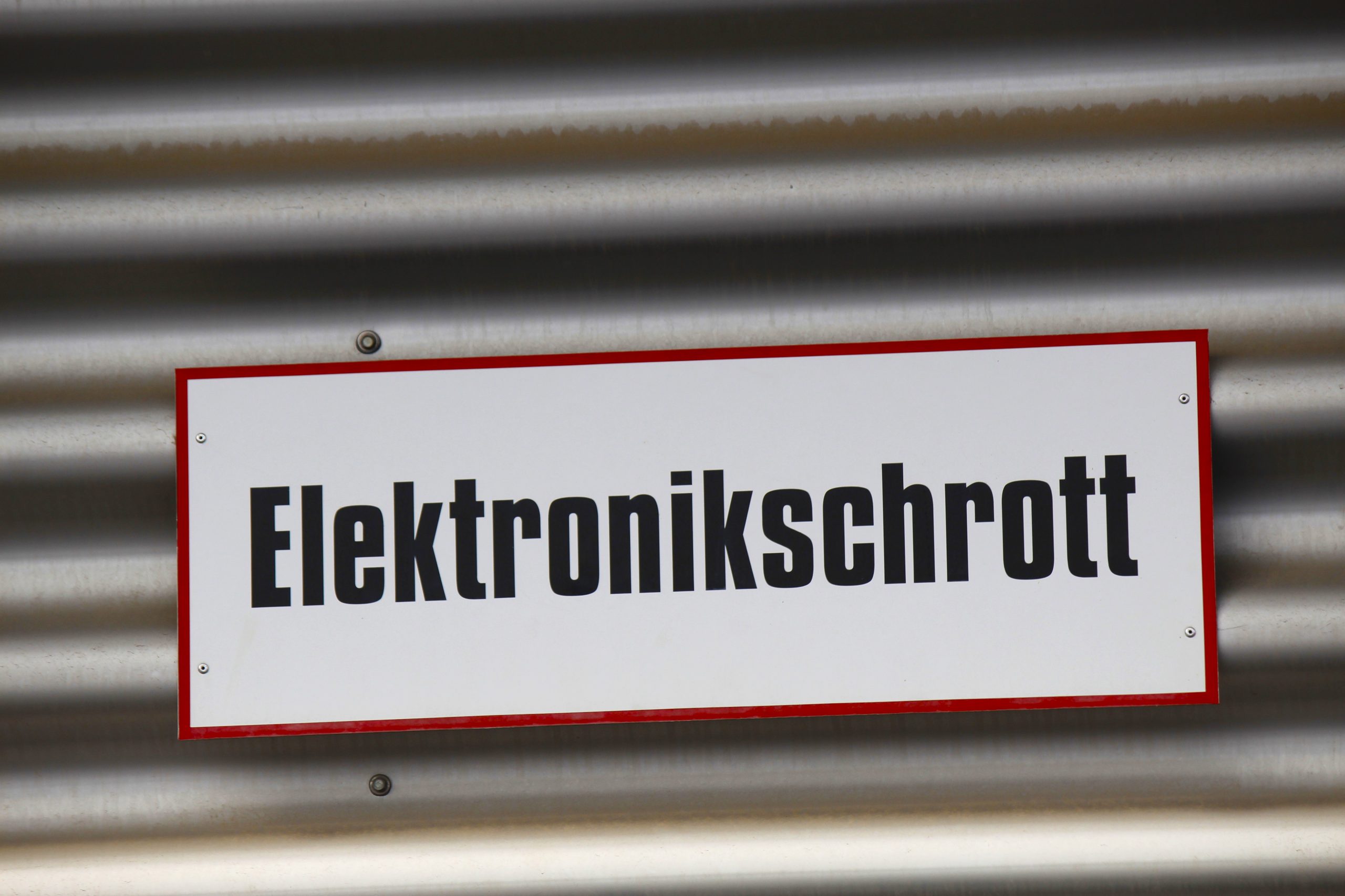 Gesetz-zur-R-ckgabe-von-Elektroschrott-und-E-Zigaretten-passiert-den-Bundesrat