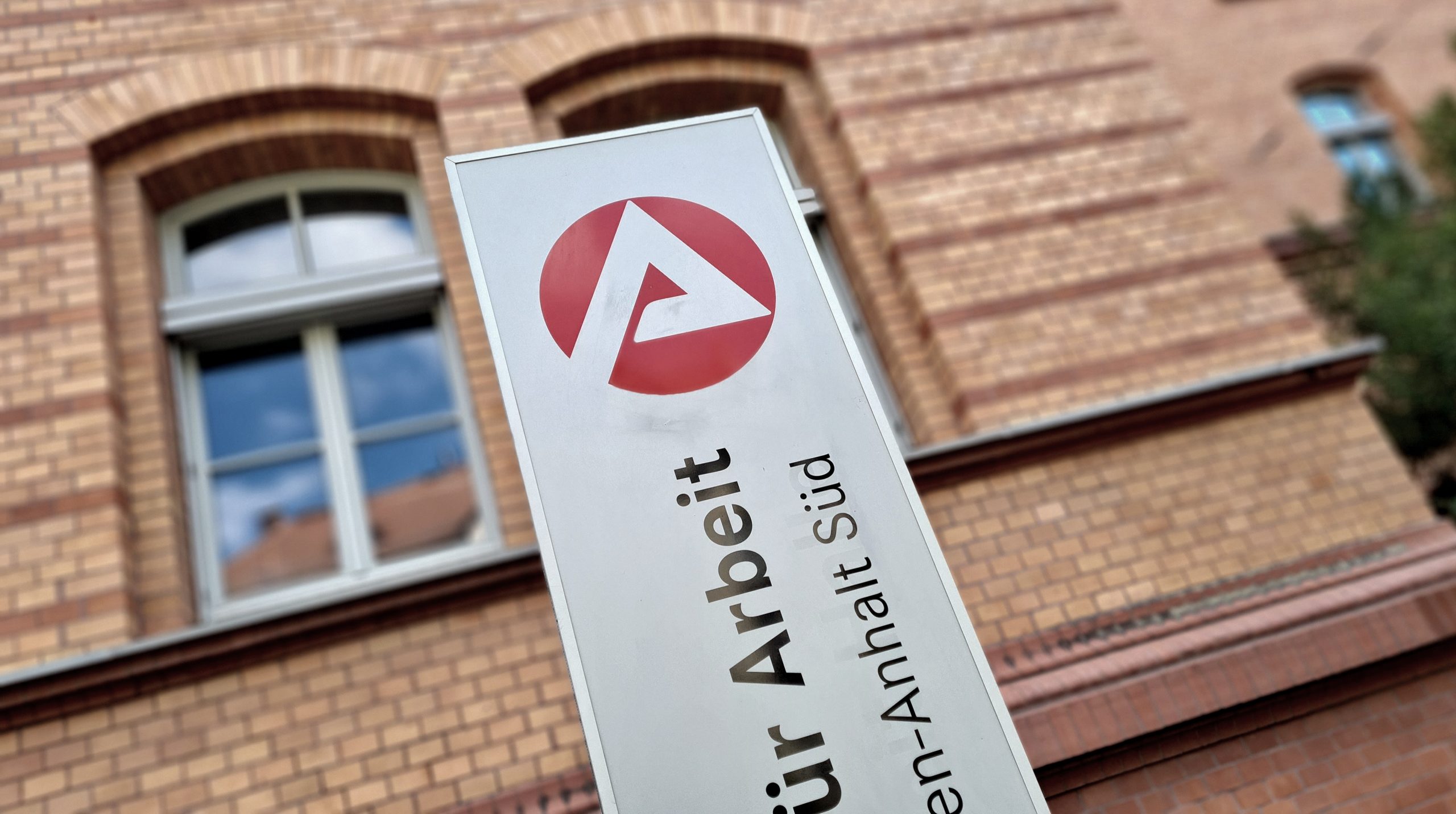 Arbeitsmarkt-im-Dezember-2025-in-Halle-Saale-und-im-Saalekreis