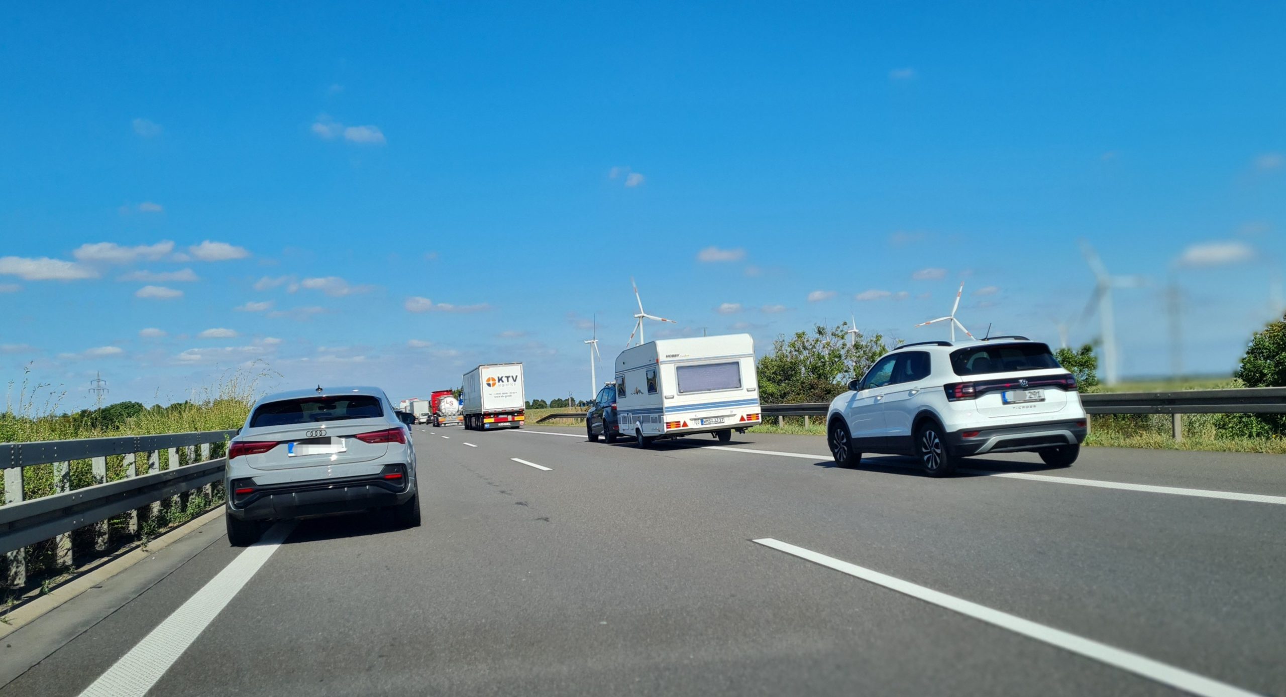 Sehr Hohes Verkehrsaufkommen Auf Der A11 In Richtung Norden Bernau