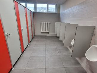 Toilette Schule