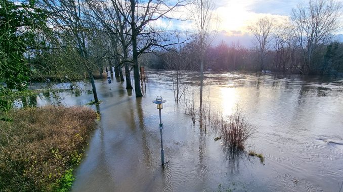 Hochwasser