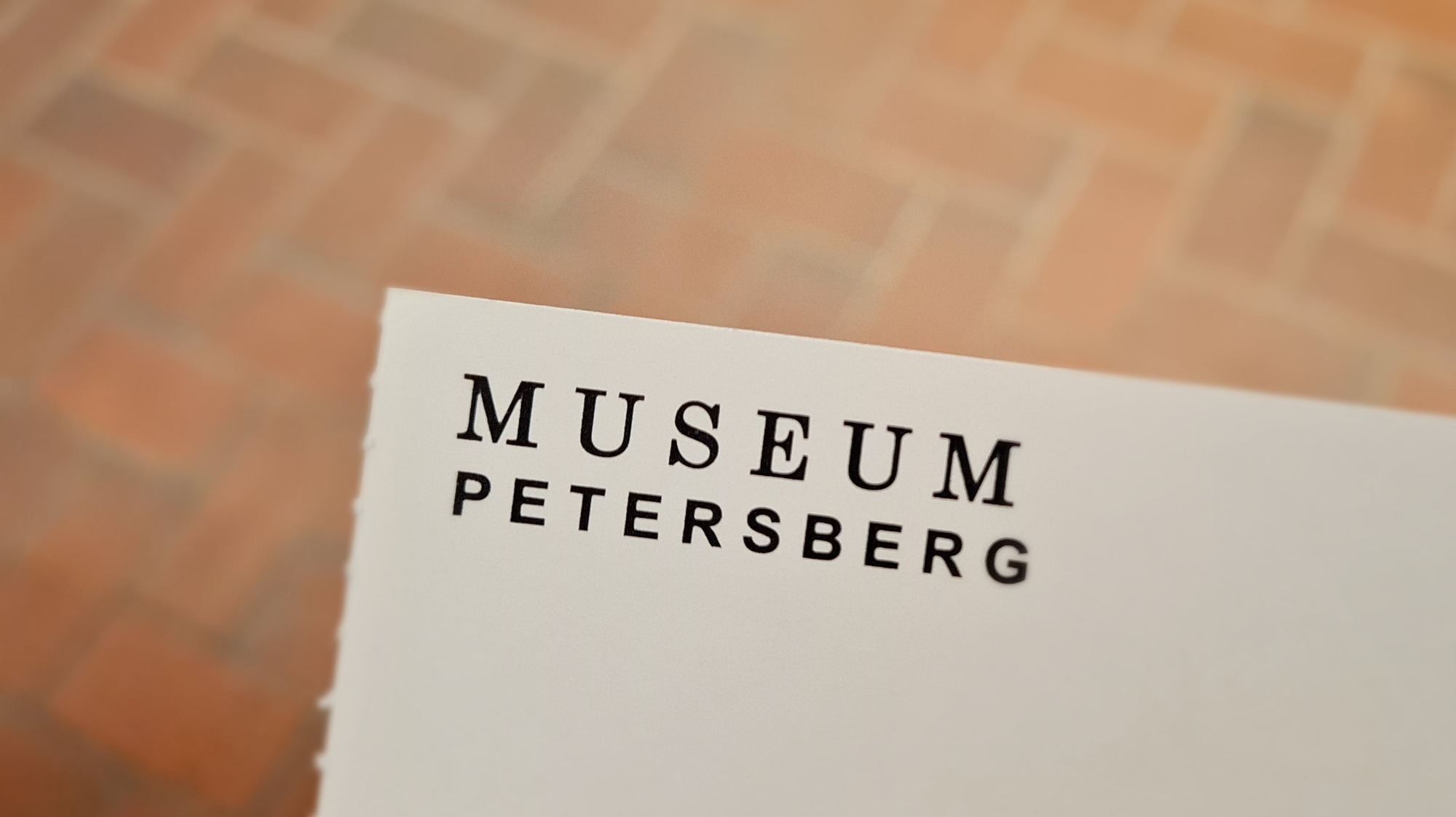 Ausstellung-Mitteldeutsche-Stadt-und-Flusslandschaften-im-Museum-Petersberg