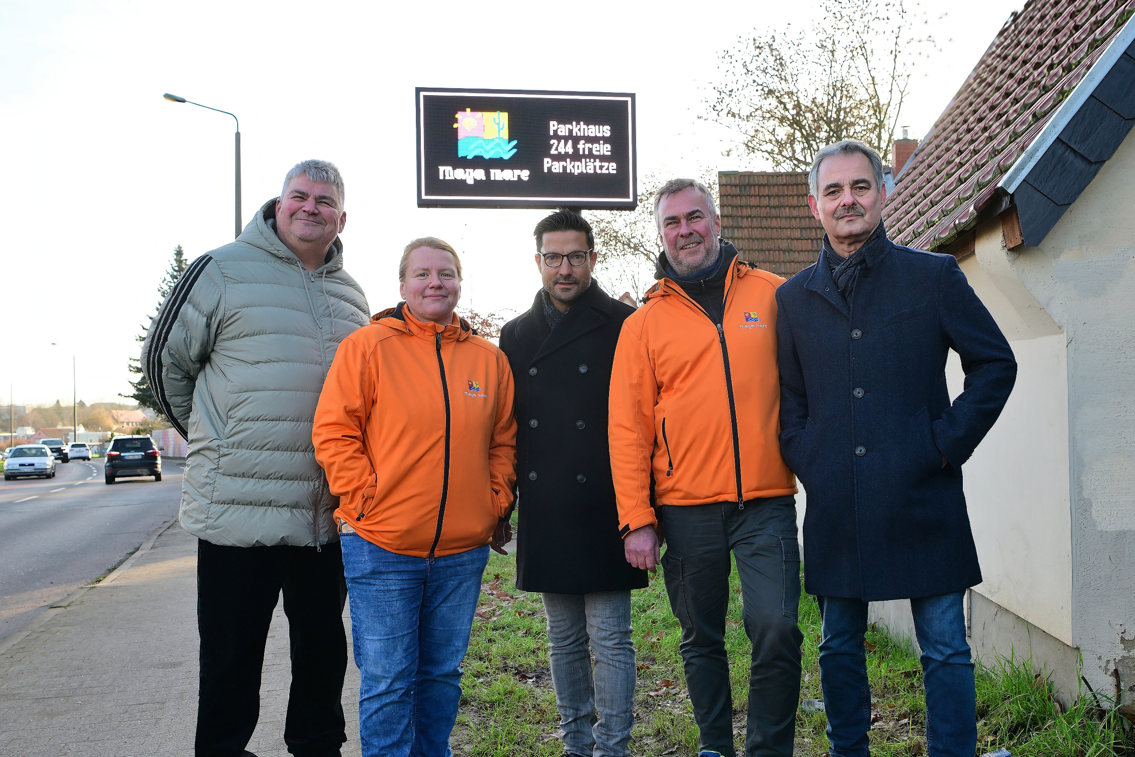 Neue-Verkehrsinfotafeln-am-Maya-mare