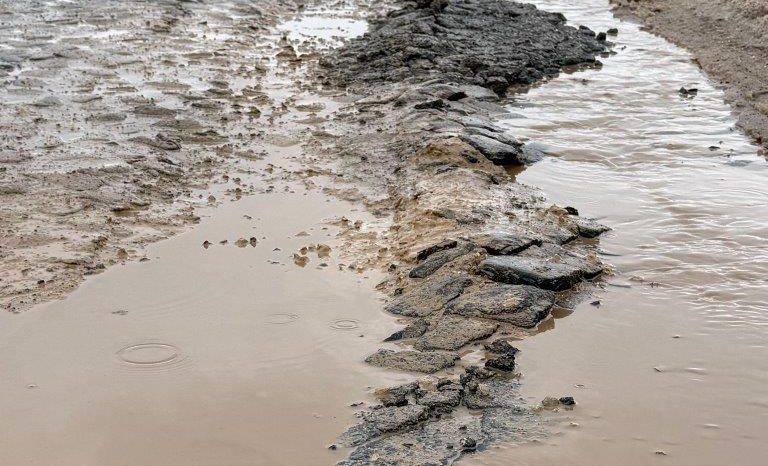 Saalekreis-Vollsperrung-der-Kreisstra-e-zwischen-Winkel-und-Gatterst-dt